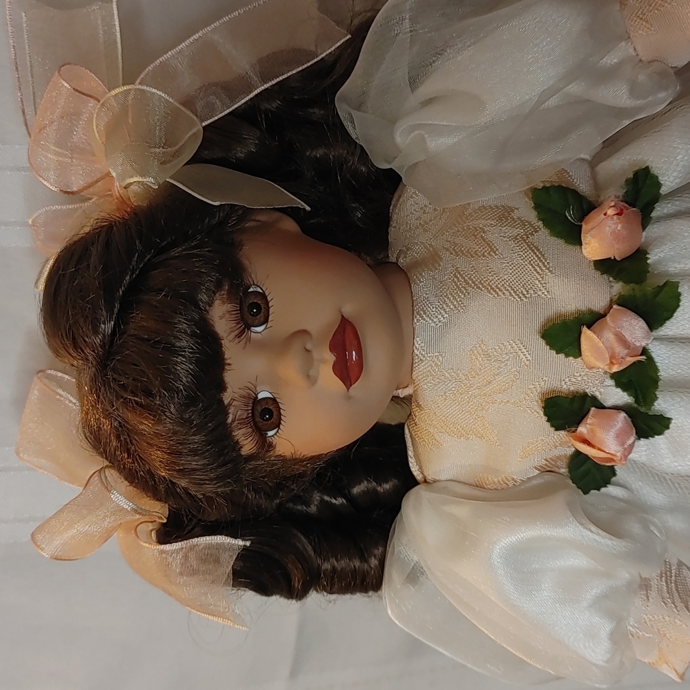 Dan Dee Collector's Choice Porcelain Doll - Picture 4 of 7